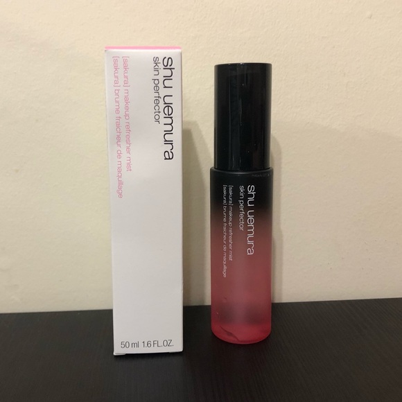 SHU UEMURA skin perfector makeup refresher mist 🌸 - Picture 3 of 3